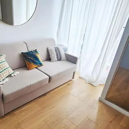 Lägenhet Studio Balcon Buttes Chaumont